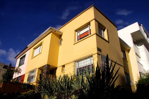 banco 6 Suites Hotel