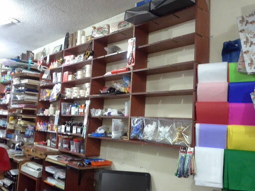 banco Artesanías, Joyería Relojería Y Papelería Muzo De Colombia