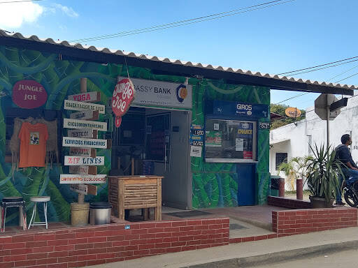 Negocio Atm Embassy Bank Minca