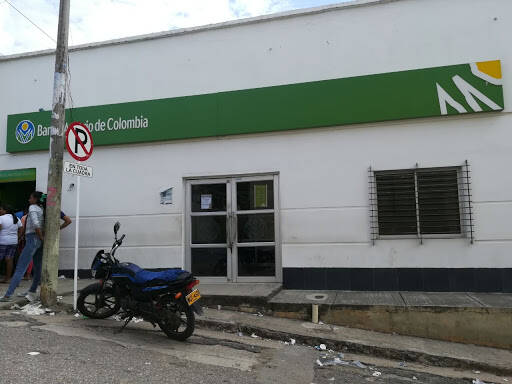 Negocio Banco Agrario Y Cajero Automático