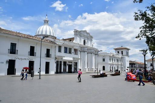 Negocio Banco Davivienda - Parque Caldas