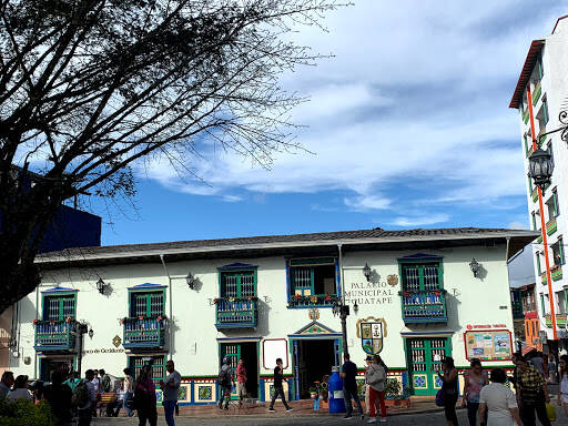Negocio Banco De Occidente - Guatape Formato Especial