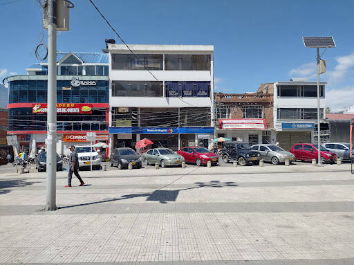 Negocio Banco Mundo Mujer
