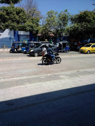 Negocio Banco Mundo Mujer