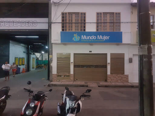Negocio Banco Mundo Mujer