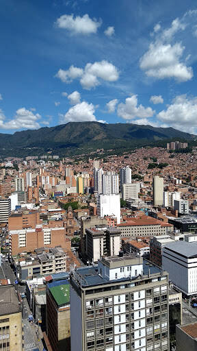 Negocio Banco Popular Medellín
