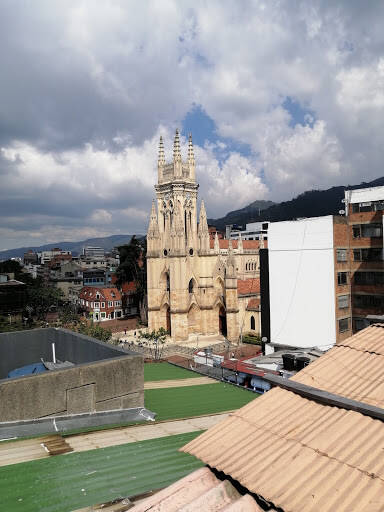 banco Basílica Menor Nuestra Señora De Lourdes