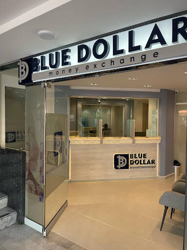 banco Blue Dollar Money Exchange Local 101 - Casa De Cambios