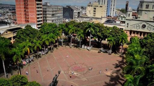 Negocio Bolívar Plaza, Pereira