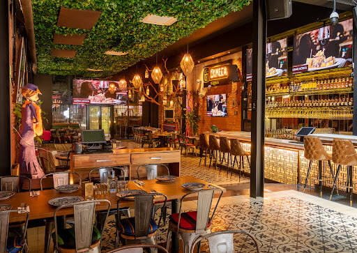 Negocio Cantina La 15 Granada Cali Norte