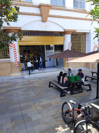 Negocio Centro Comercial Banco Ganadero