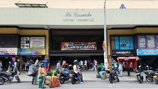Negocio Centro Comercial La Cascada