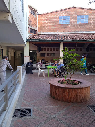 Negocio Centro De Bienestar Del Anciano Presbítero Rogelio Arango Calle
