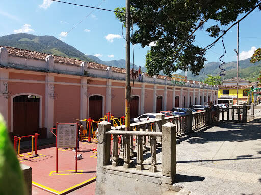 Negocio Cfa Cooperativa Financiera Oficina Cisneros