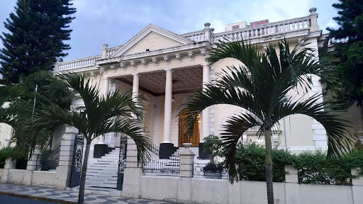 Negocio Club Del Comercio De Bucaramanga