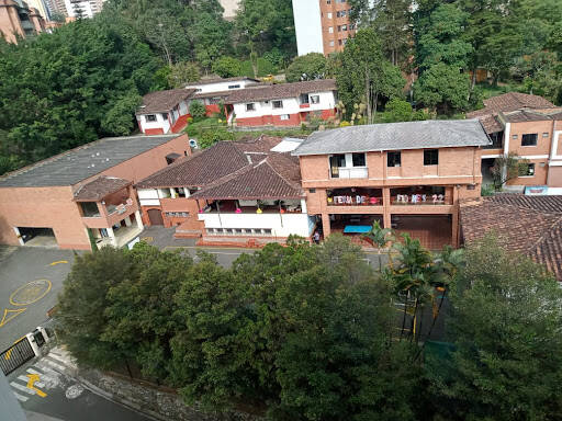 Negocio Colegio Madre Antonia Cerini