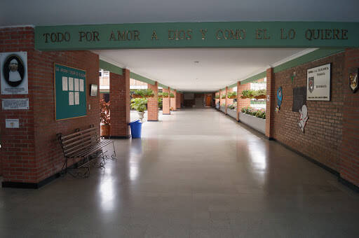 Negocio Colegio Santa Clara De Asís