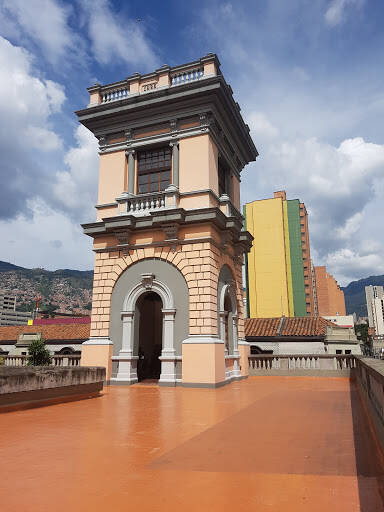 Negocio Comfama San Ignacio