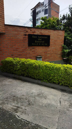 Negocio Conjunto Residencial San Lorenzo Del Escorial