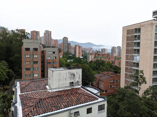 Negocio Cyan Suites