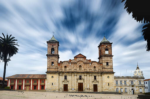 Negocio Diocesan Cathedral Of Zipaquira