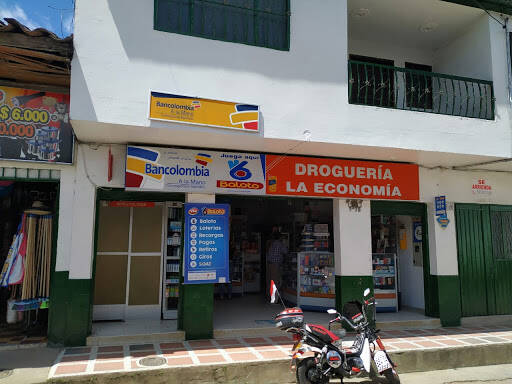 Negocio Droguria La Economía San Agustín