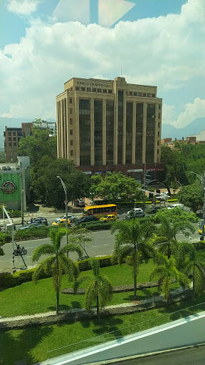 Negocio Edificio Banco Caja Social