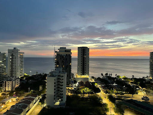 Negocio Edificio Salguero Suites