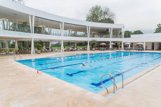 Negocio El Rodeo Country Club