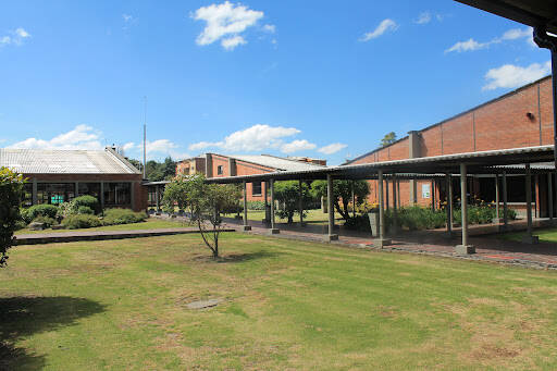 banco Esclavas College Of Sacred Heart Of Jesus