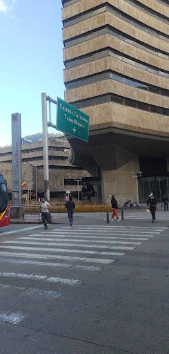 banco Estación Las Nieves Transmilenio