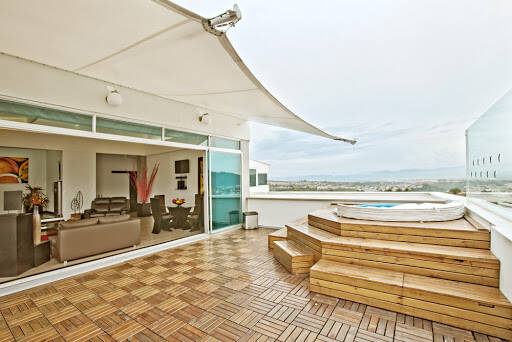 Negocio Habitat Suites Hotel