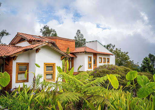 banco Hotel Termales El Otoño