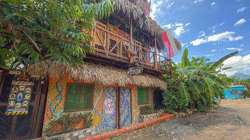 Negocio La Natura Hostel & Pool