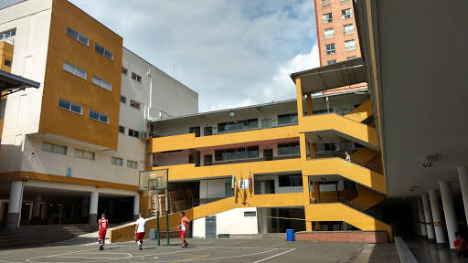 Negocio Liceo Salazar Y Herrera