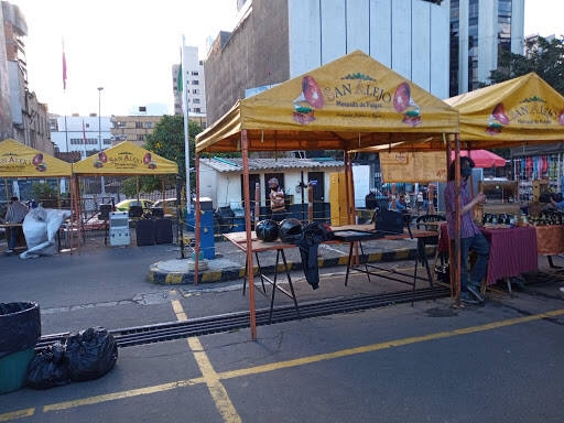banco Mercado De Las Pulgas De San Alejo