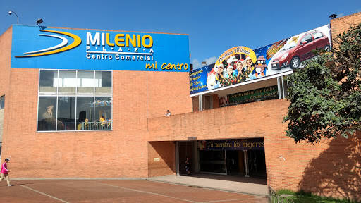 banco Millennium Plaza Shopping Center