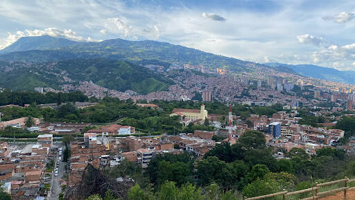 Negocio Mirador Belencito / La Castellana