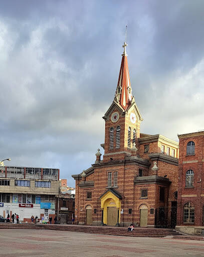 banco Parque Iglesia 20 De Julio