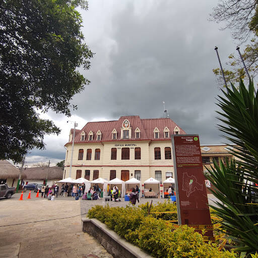 Negocio Tenjo Main Square