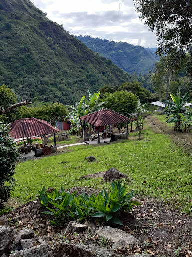 Negocio Termales Agua Caliente