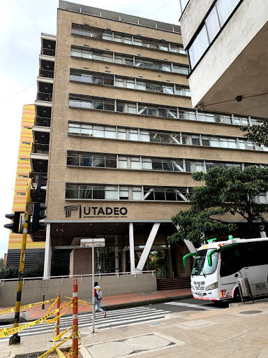 banco Universidad Jorge Tadeo Lozano Module 14